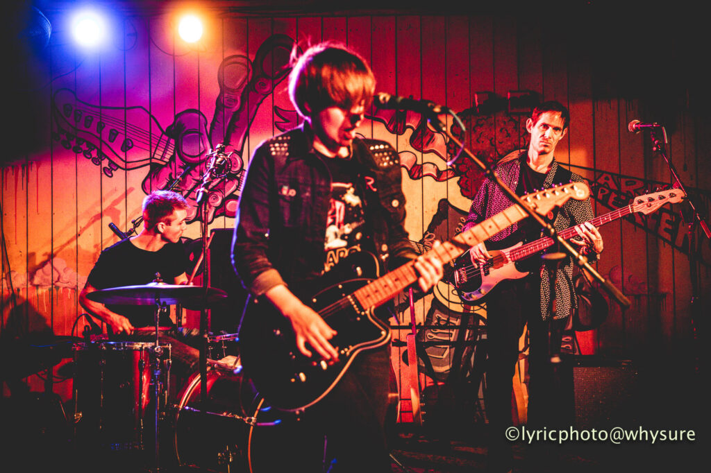 cropped-jay.van_.raalte.lyric_.photo-8808.jpg